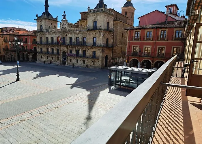 Feeling Plaza Mayor Apartment *